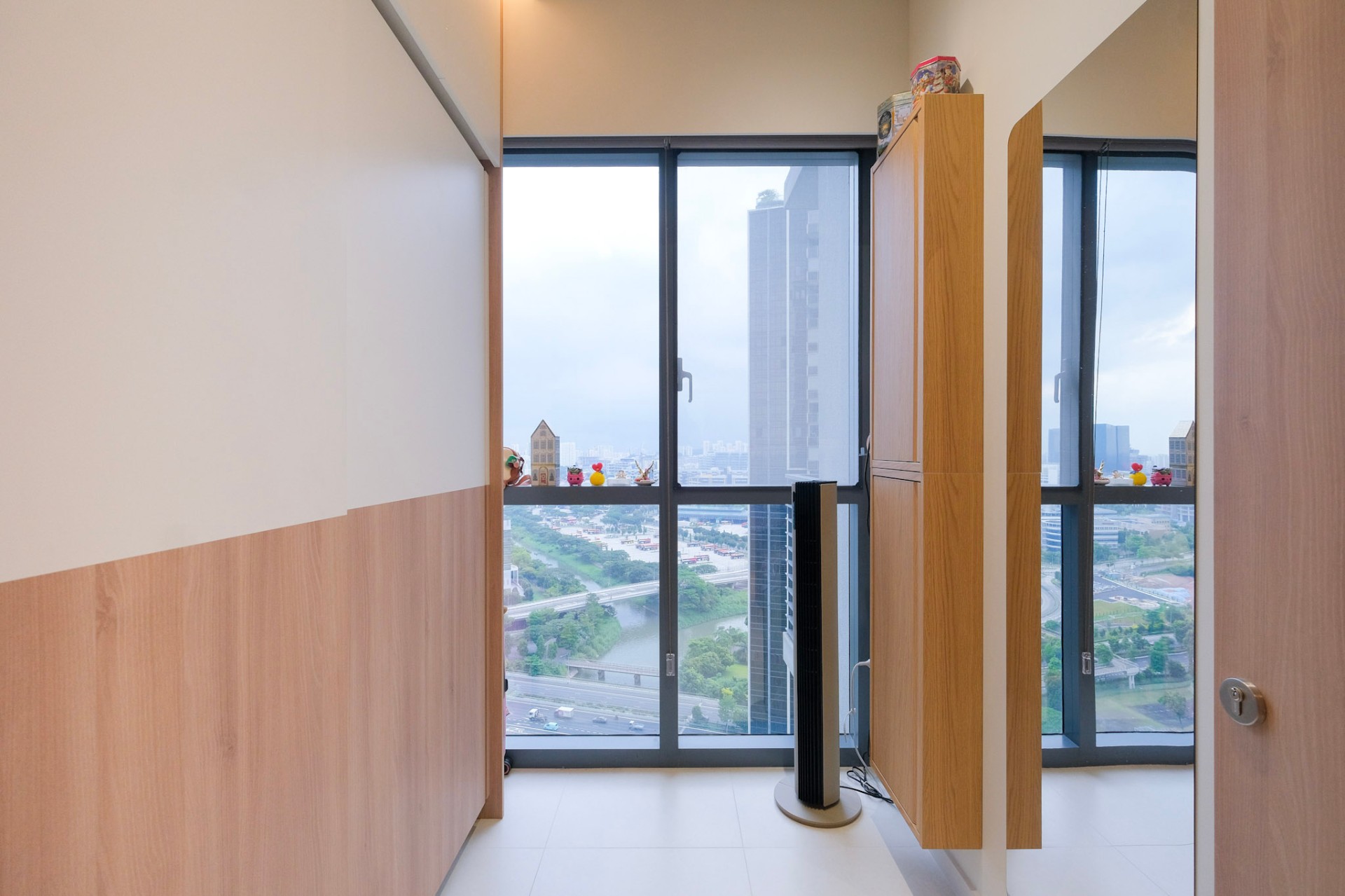 Twin View Condo 23