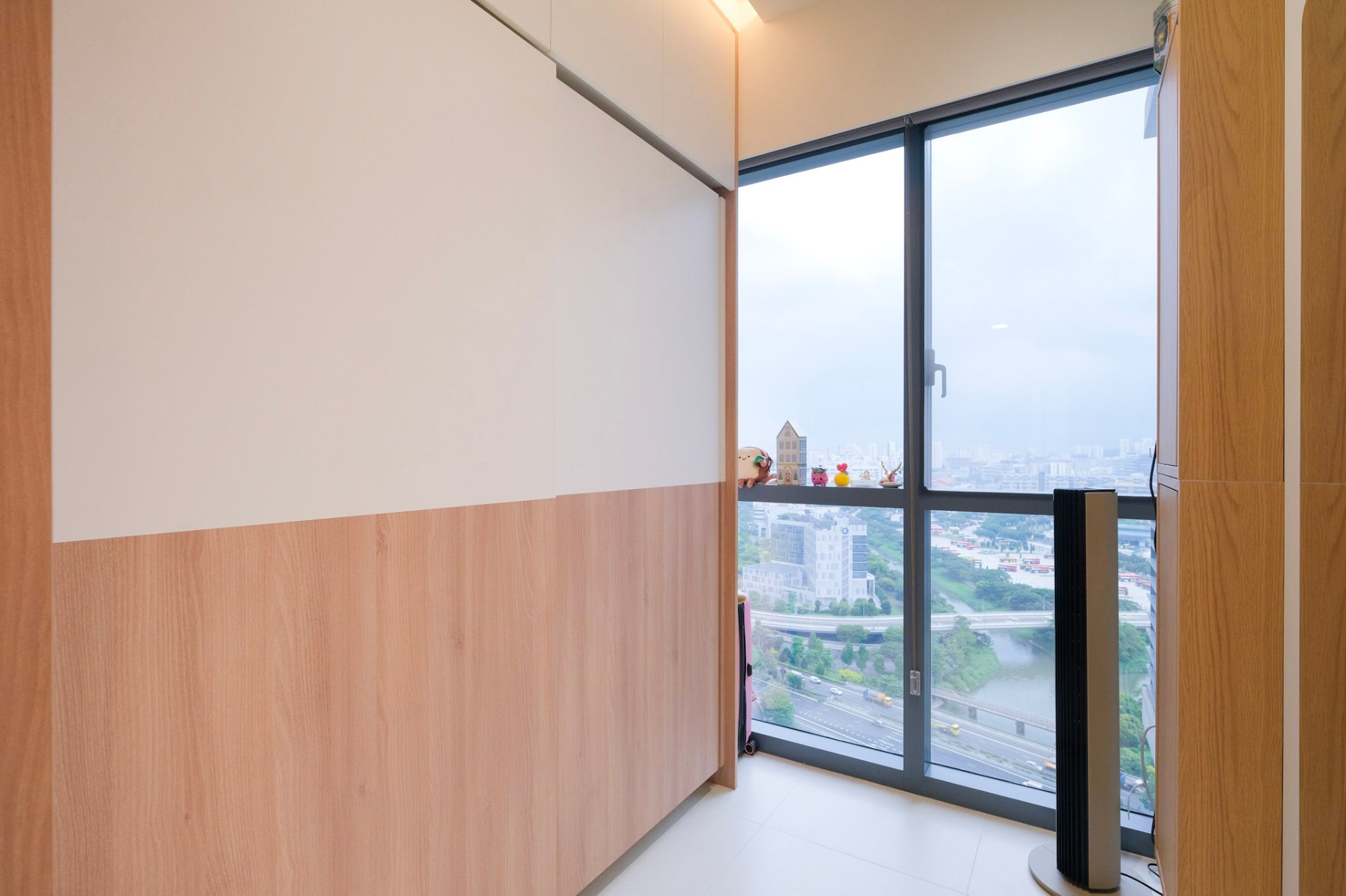 Twin View Condo 24